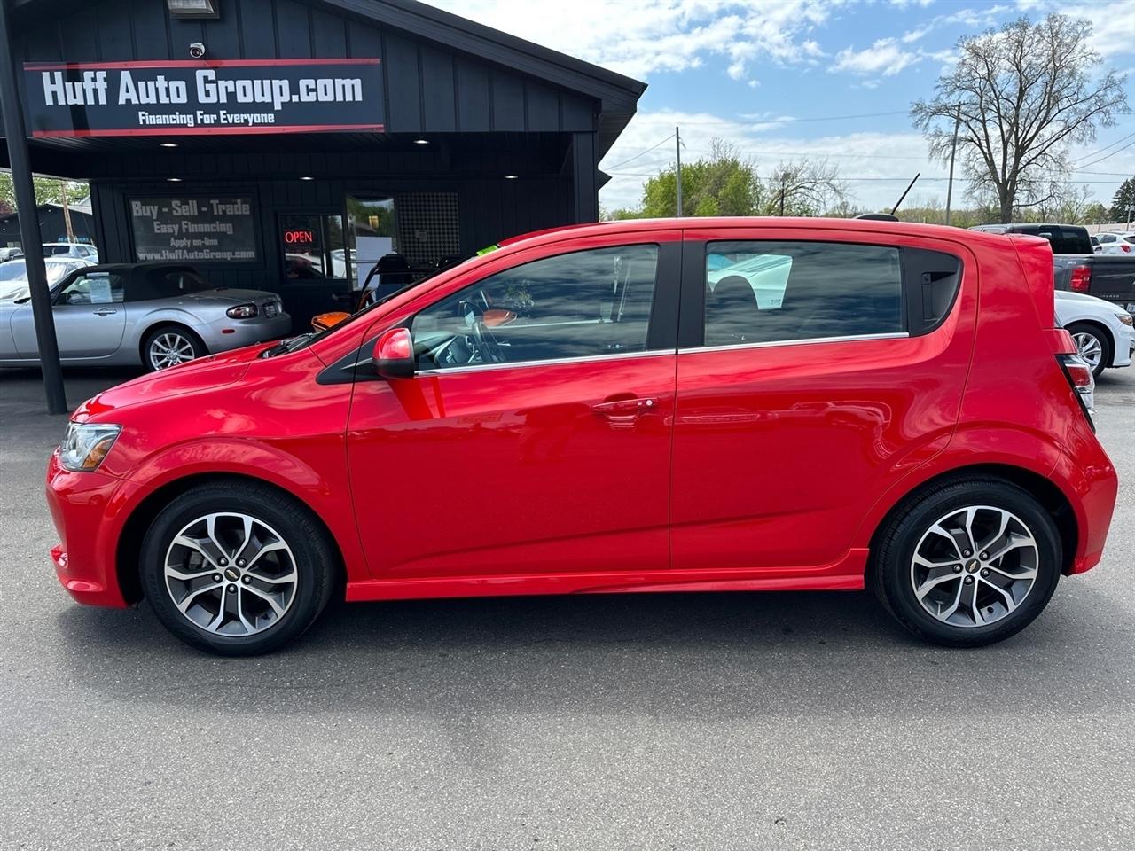 Chevrolet Sonic 5dr HB Auto LT w/1SD 2017