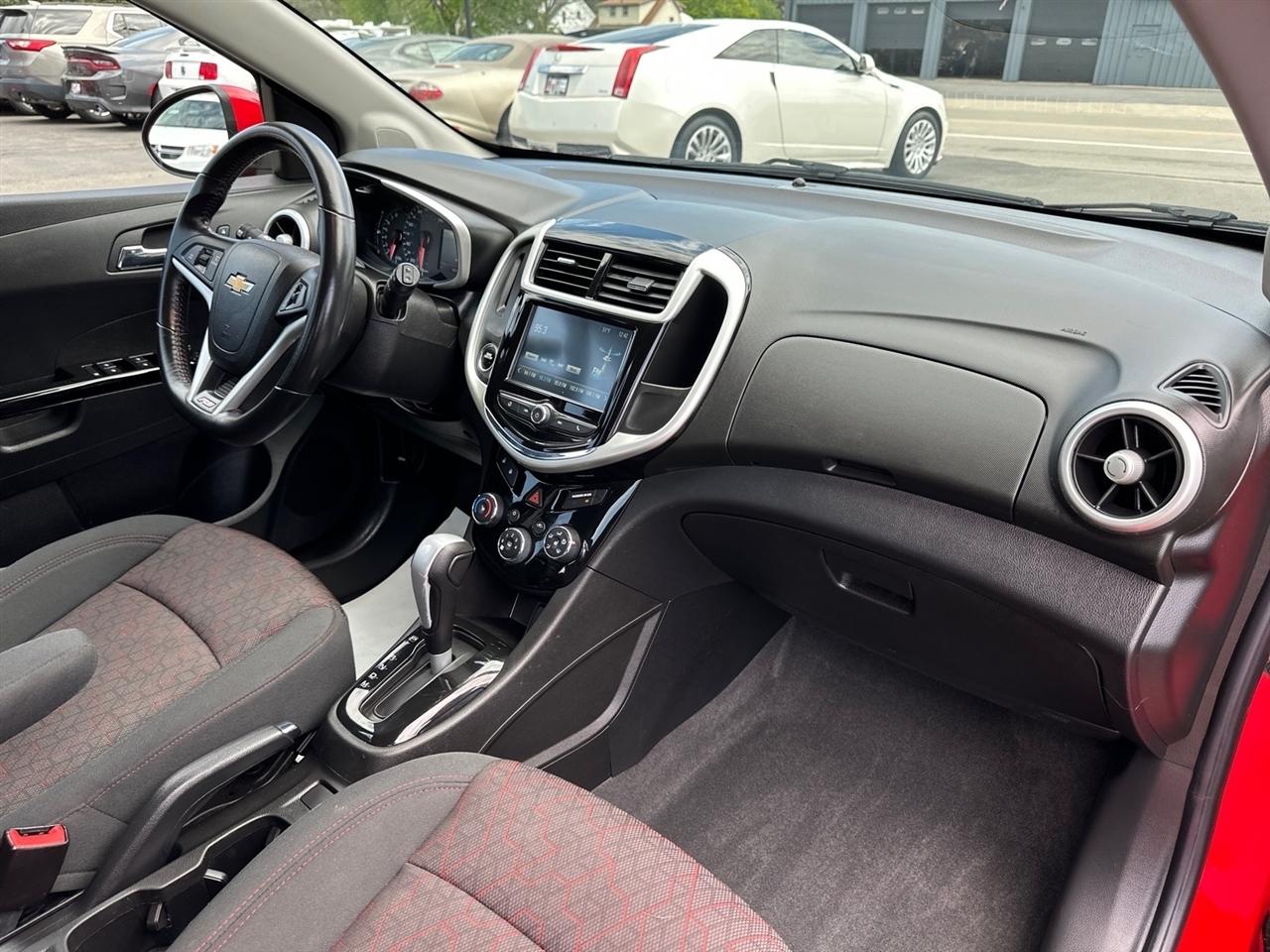Chevrolet Sonic 5dr HB Auto LT w/1SD 2017