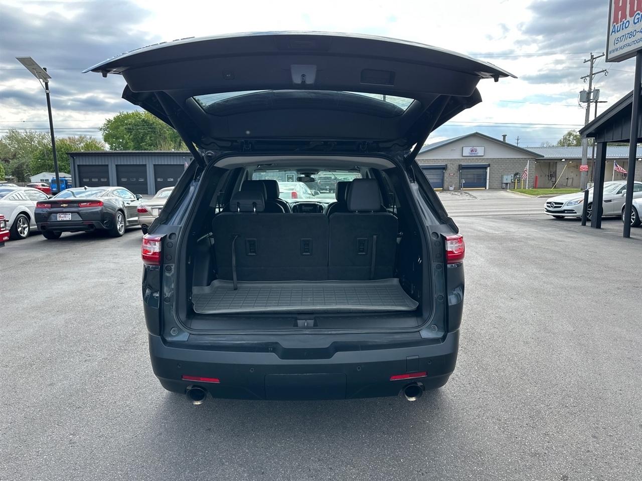 Chevrolet Traverse AWD 4dr LT Leather 2021