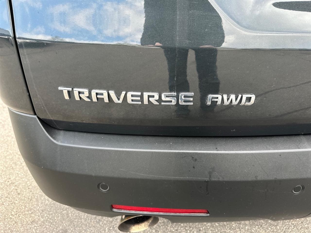 Chevrolet Traverse AWD 4dr LT Leather 2021