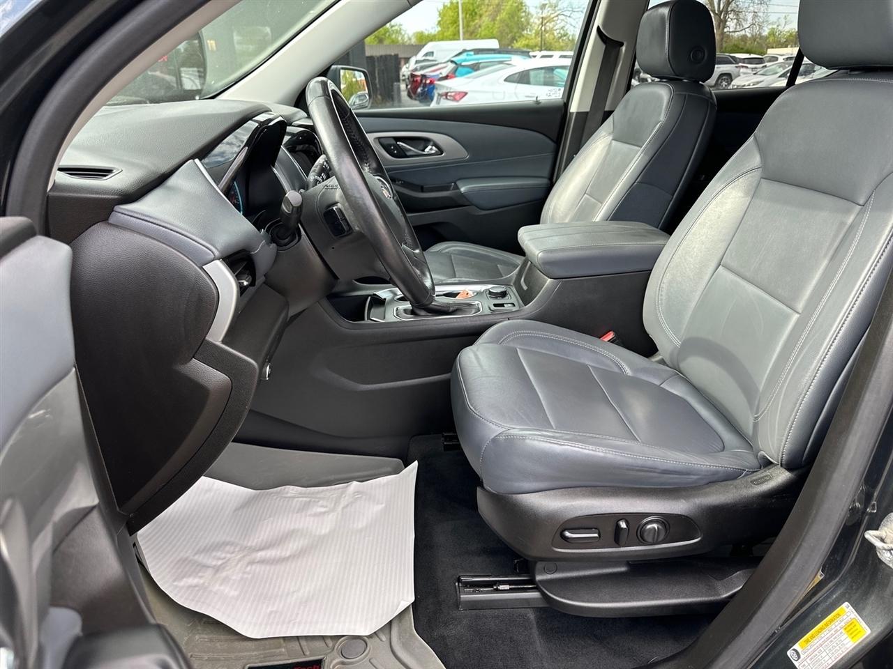 Chevrolet Traverse AWD 4dr LT Leather 2021