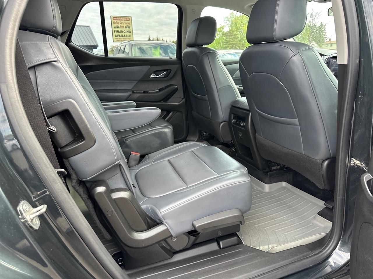 Chevrolet Traverse AWD 4dr LT Leather 2021