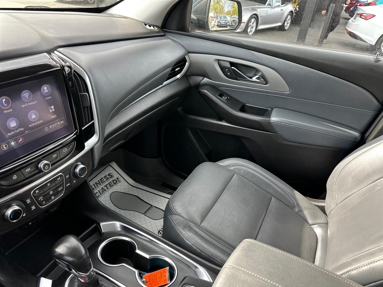 Chevrolet Traverse AWD 4dr LT Leather 2021