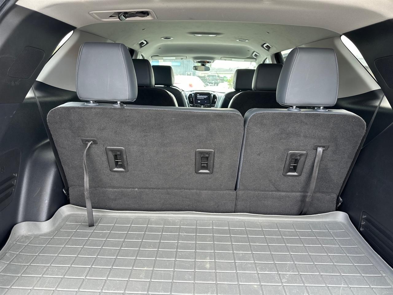 Chevrolet Traverse AWD 4dr LT Leather 2021