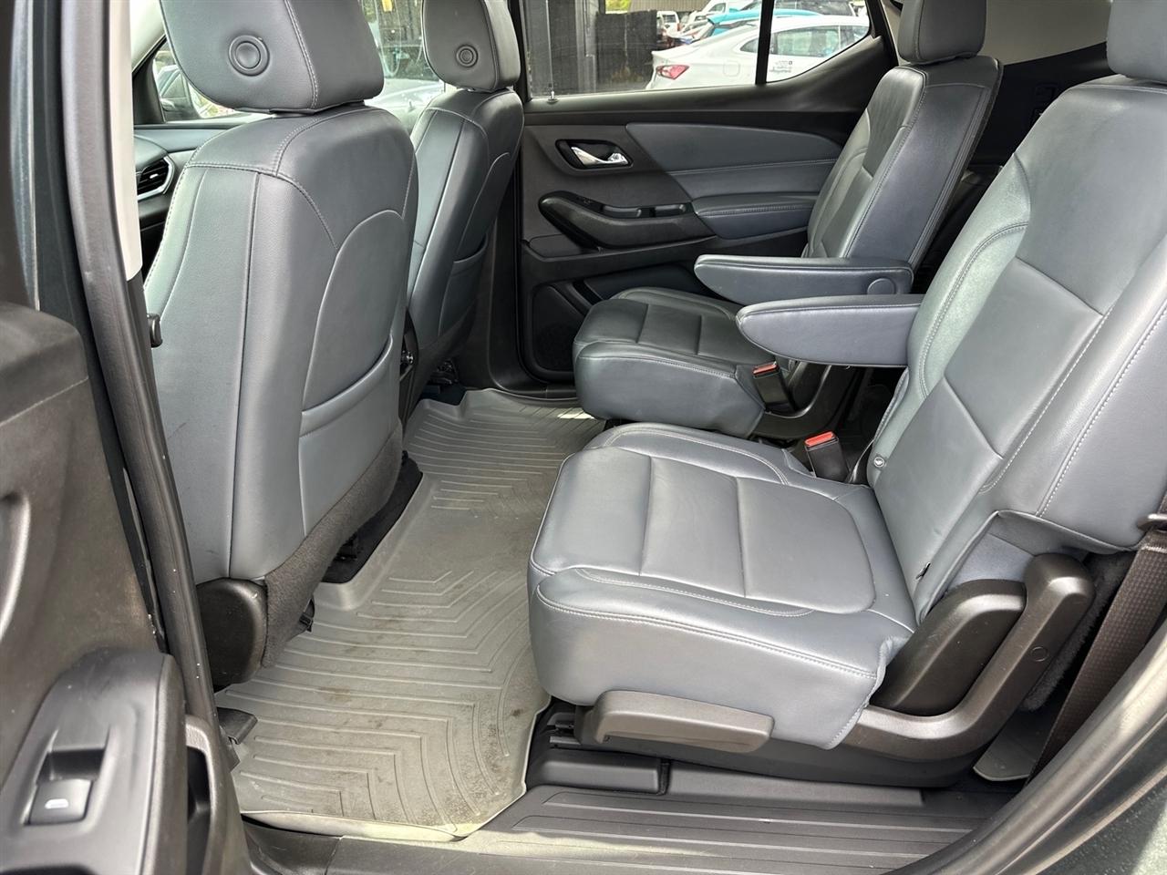 Chevrolet Traverse AWD 4dr LT Leather 2021