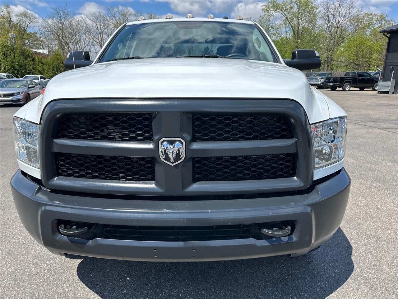 RAM 2500 Tradesman 4x4 Crew Cab 6'4" Box 2018