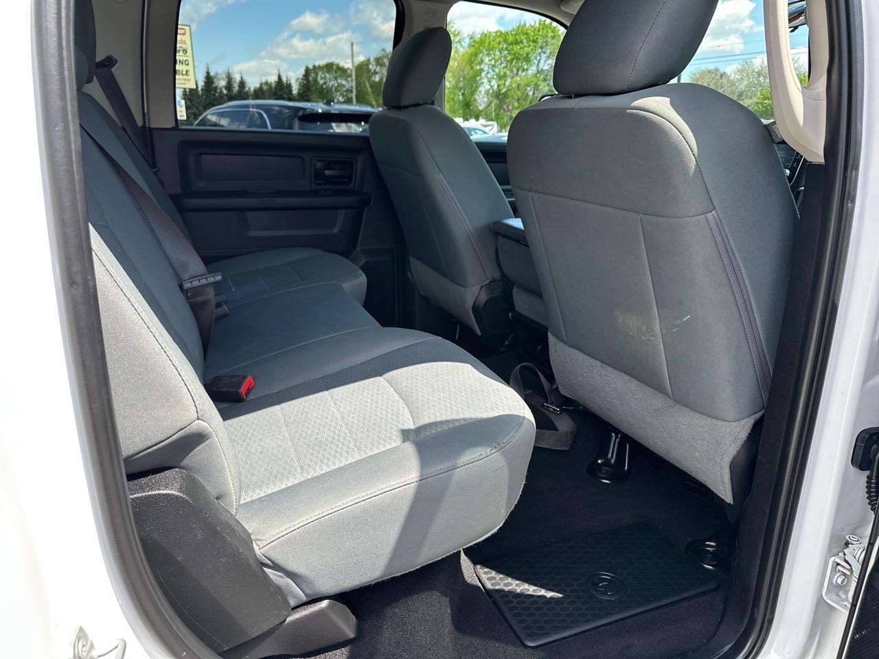 RAM 2500 Tradesman 4x4 Crew Cab 6'4" Box 2018