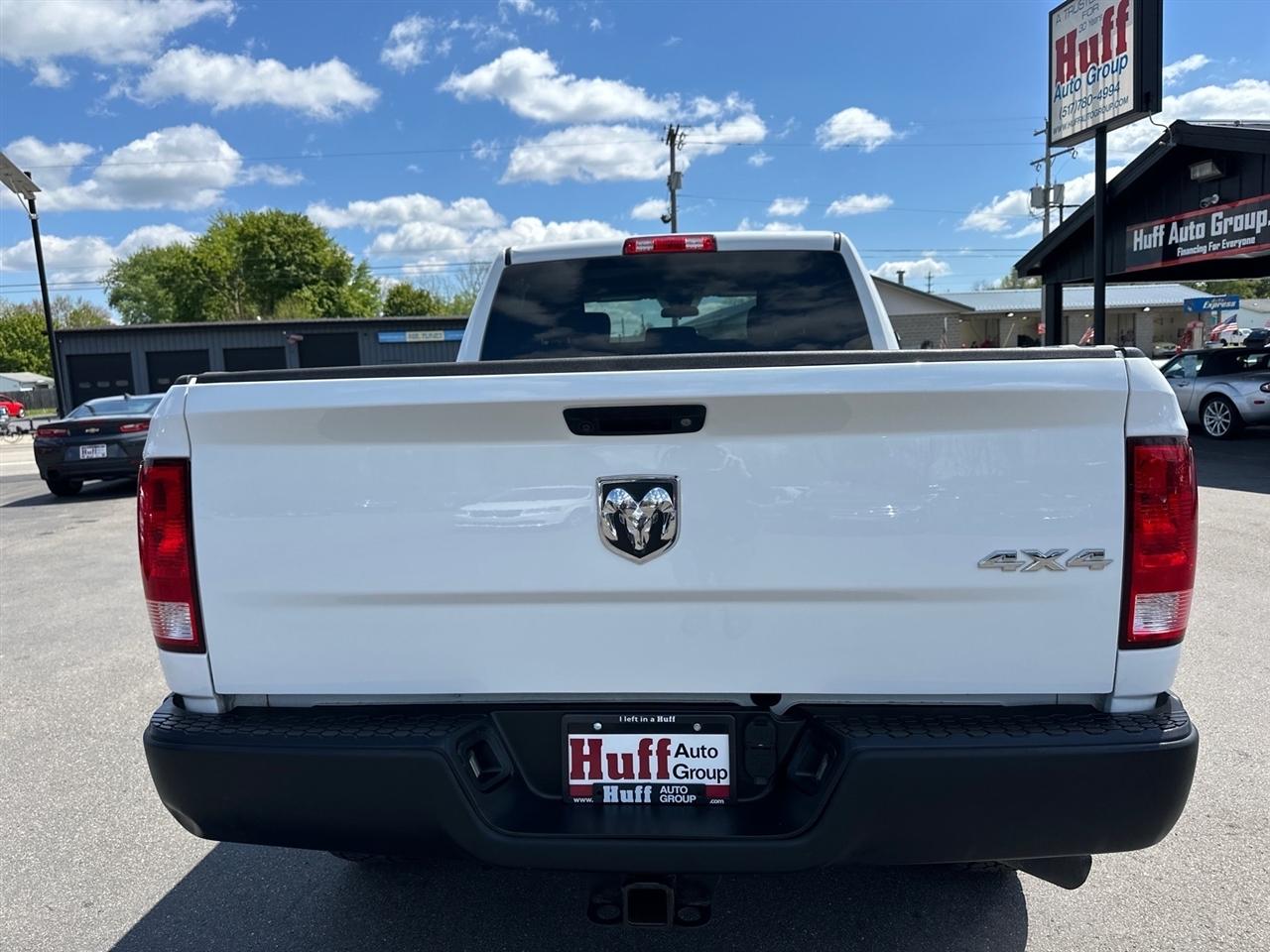 RAM 2500 Tradesman 4x4 Crew Cab 6'4" Box 2018