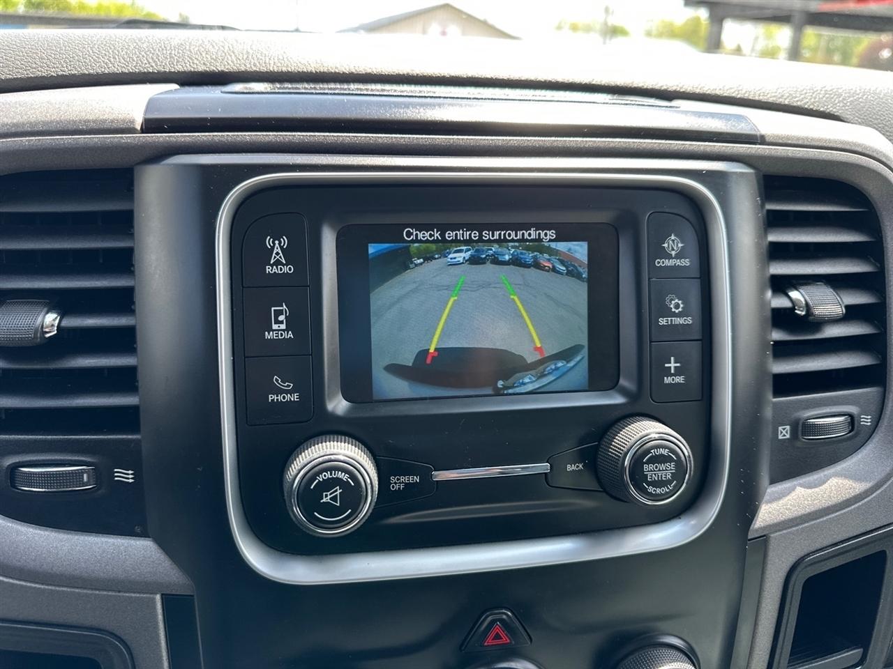 RAM 2500 Tradesman 4x4 Crew Cab 6'4" Box 2018
