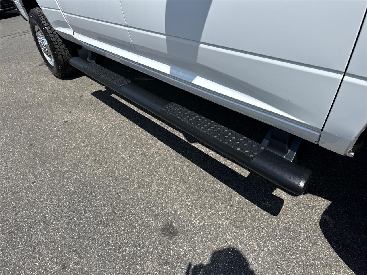RAM 2500 Tradesman 4x4 Crew Cab 6'4" Box 2018
