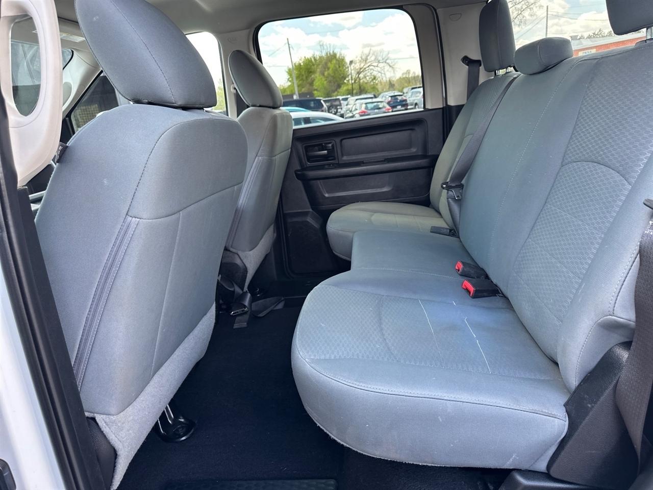 RAM 2500 Tradesman 4x4 Crew Cab 6'4" Box 2018