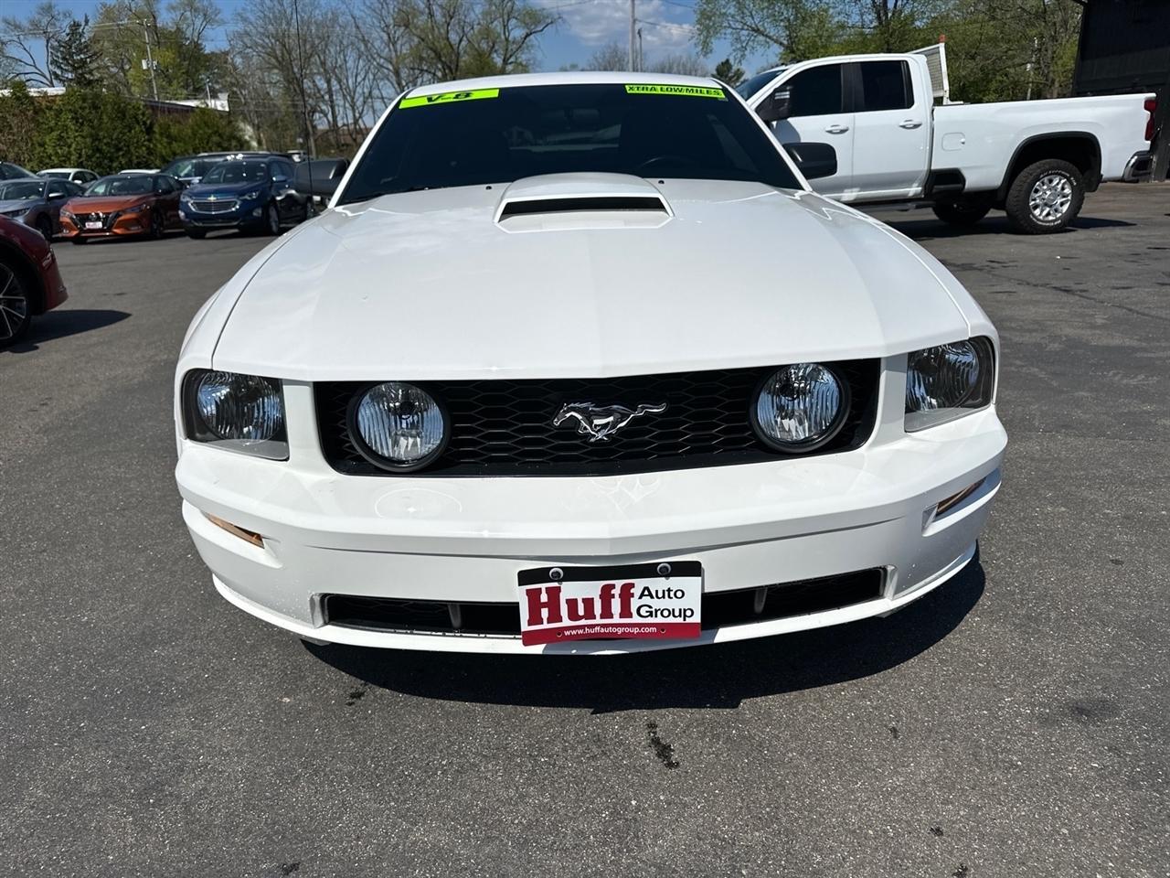 Ford Mustang 2dr Cpe GT Deluxe 2006