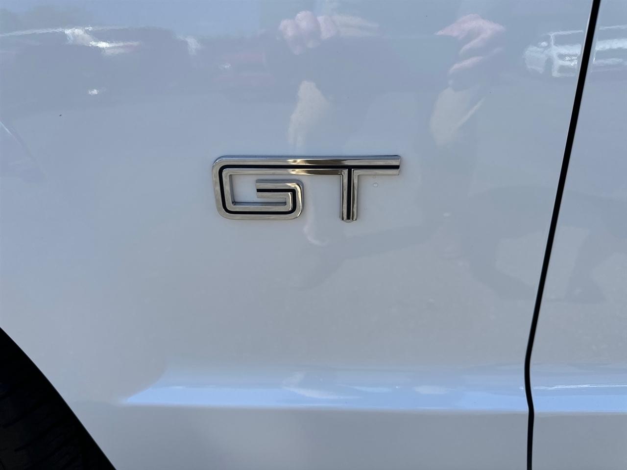 Ford Mustang 2dr Cpe GT Deluxe 2006