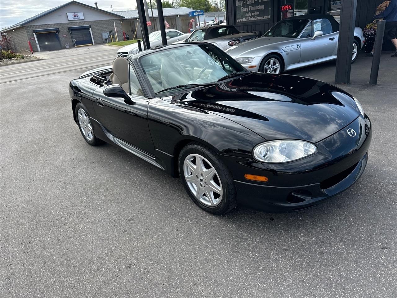 Mazda MX-5 Miata 2dr Conv LS 6-Spd Manual 2004