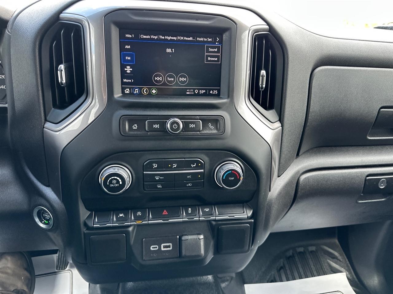 Chevrolet Silverado 1500 2WD Reg Cab 126" Work Truck 2023