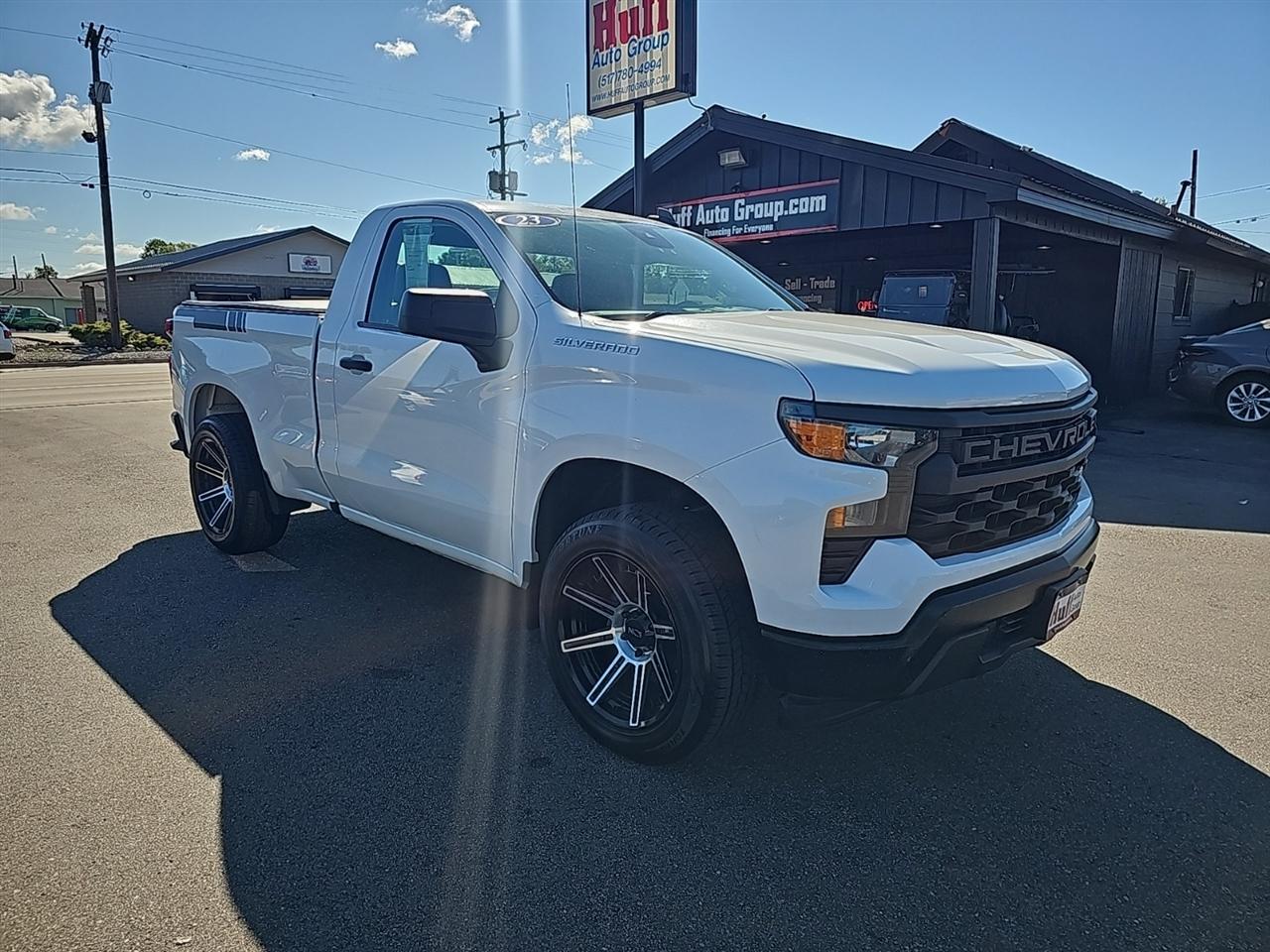 Chevrolet Silverado 1500 2WD Reg Cab 126" Work Truck 2023