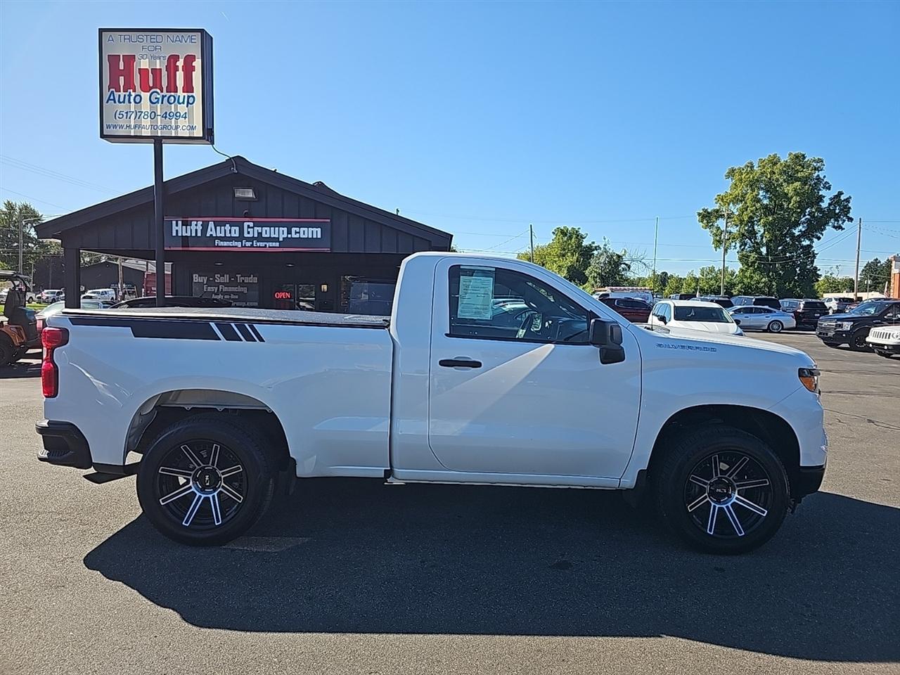 Chevrolet Silverado 1500 2WD Reg Cab 126" Work Truck 2023