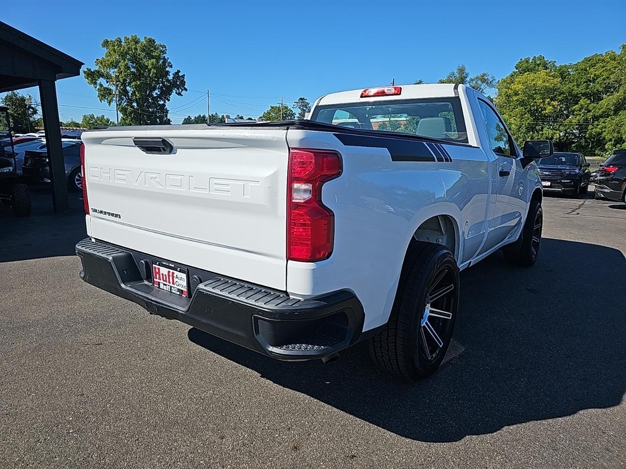 Chevrolet Silverado 1500 2WD Reg Cab 126" Work Truck 2023