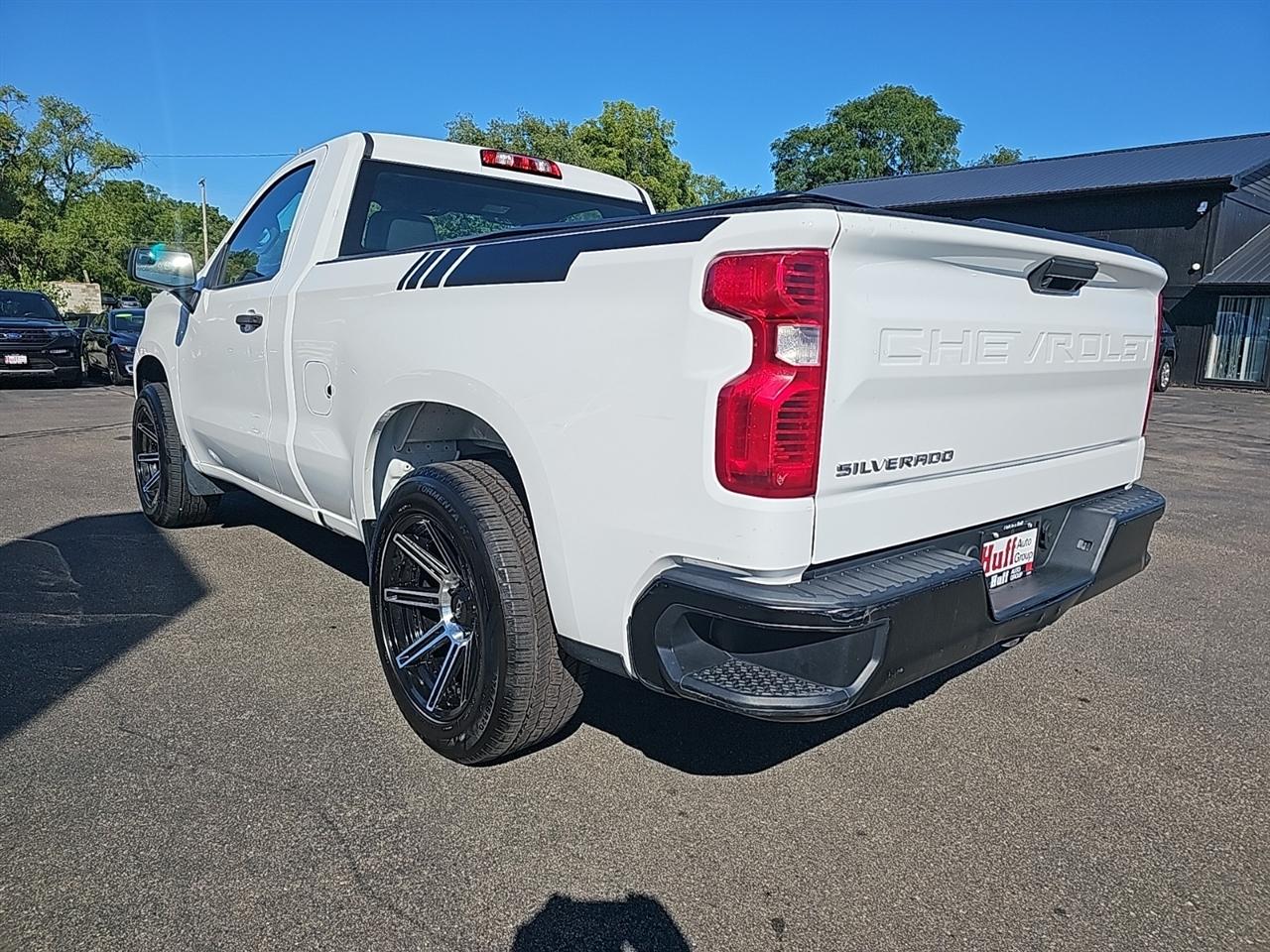 Chevrolet Silverado 1500 2WD Reg Cab 126" Work Truck 2023