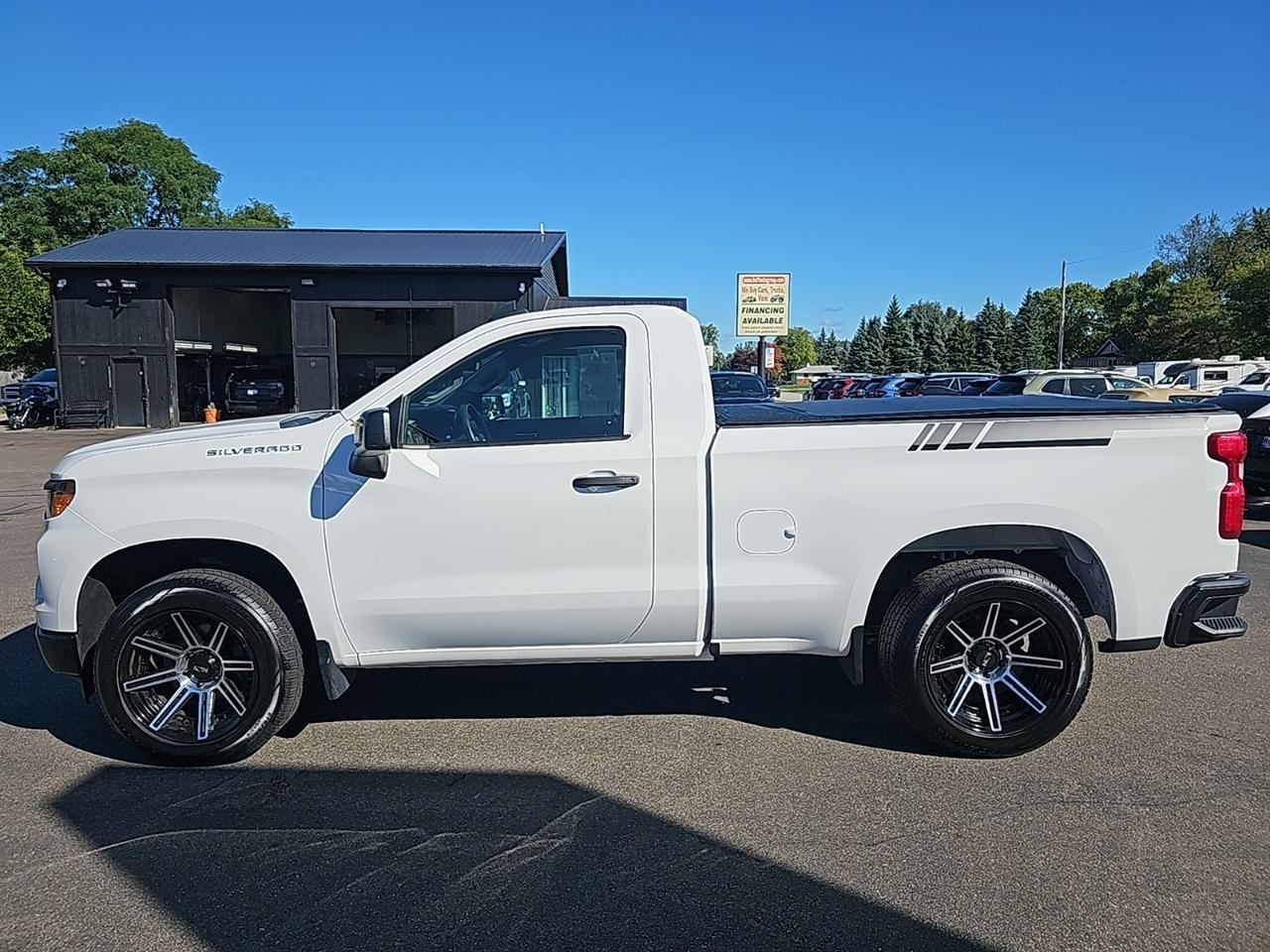 Chevrolet Silverado 1500 2WD Reg Cab 126" Work Truck 2023