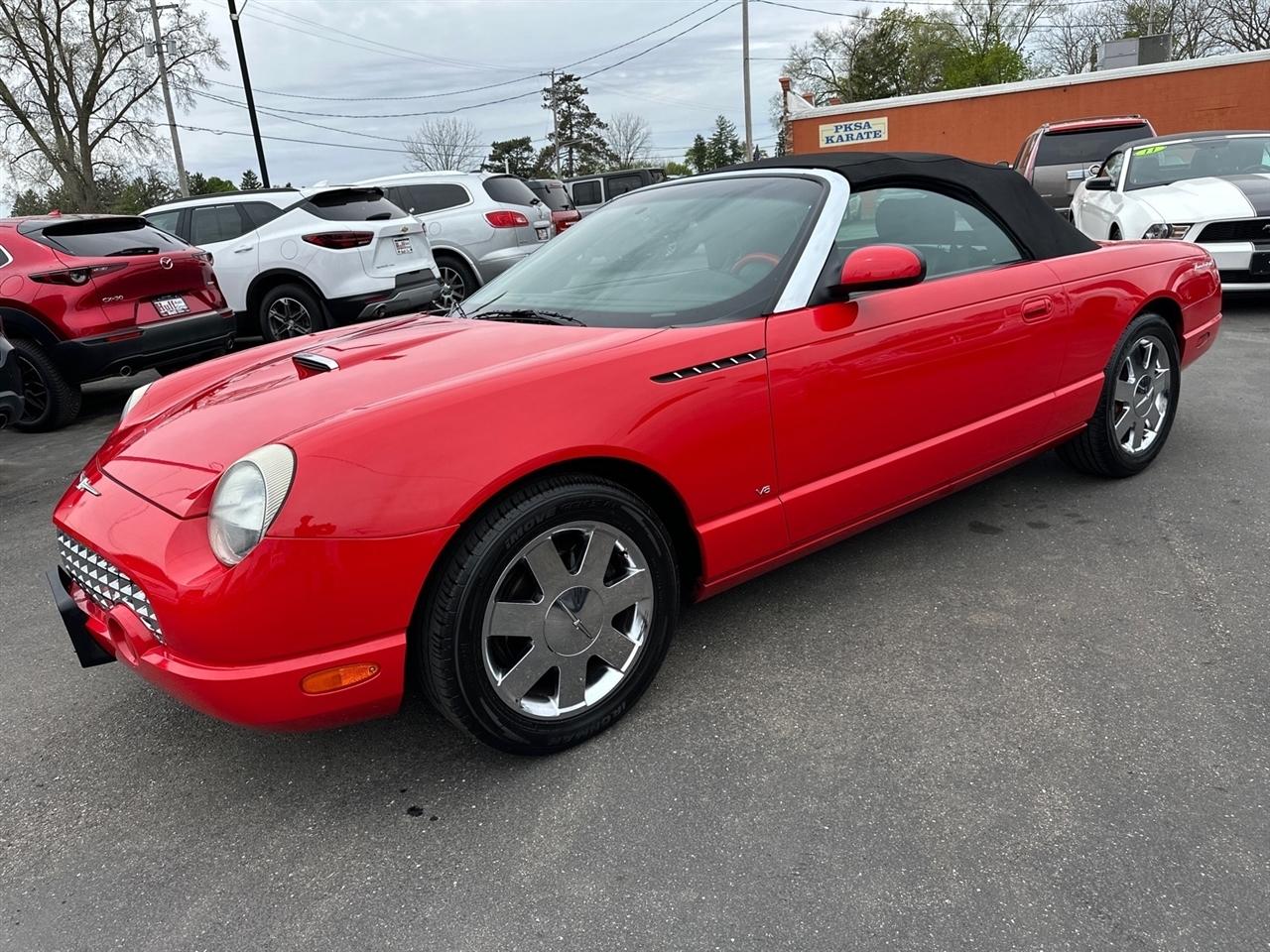 2002 Ford Thunderbird 2dr Convertible Deluxe