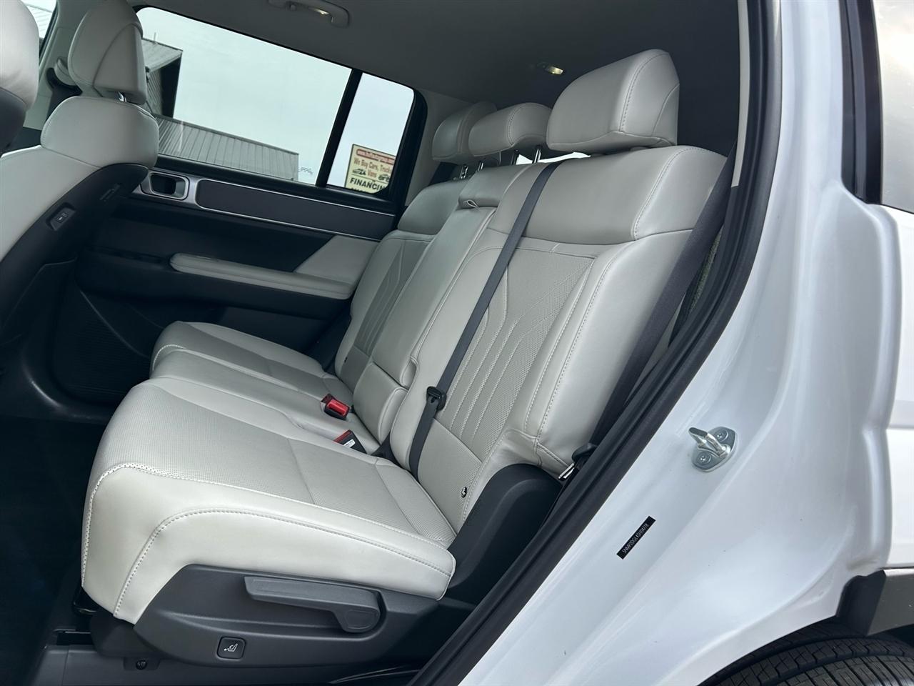 Hyundai Santa Fe SEL AWD 2025