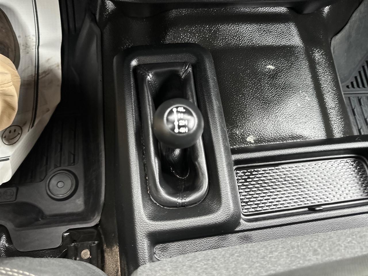 RAM 2500 Tradesman 4x4 Crew Cab 8' Box 2022