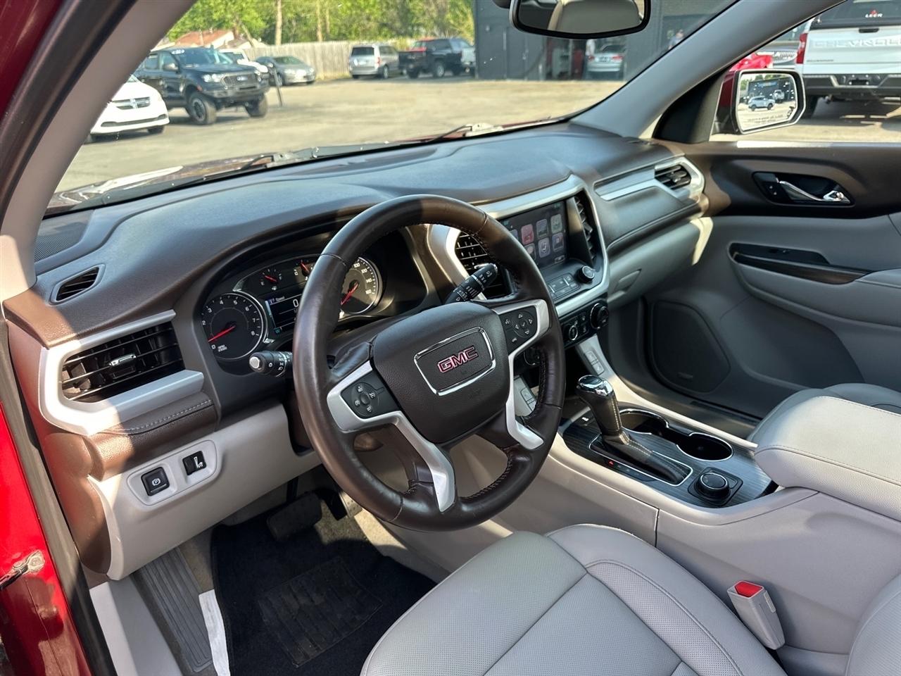 GMC Acadia AWD 4dr SLT w/SLT-1 2017