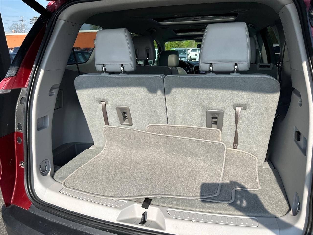GMC Acadia AWD 4dr SLT w/SLT-1 2017
