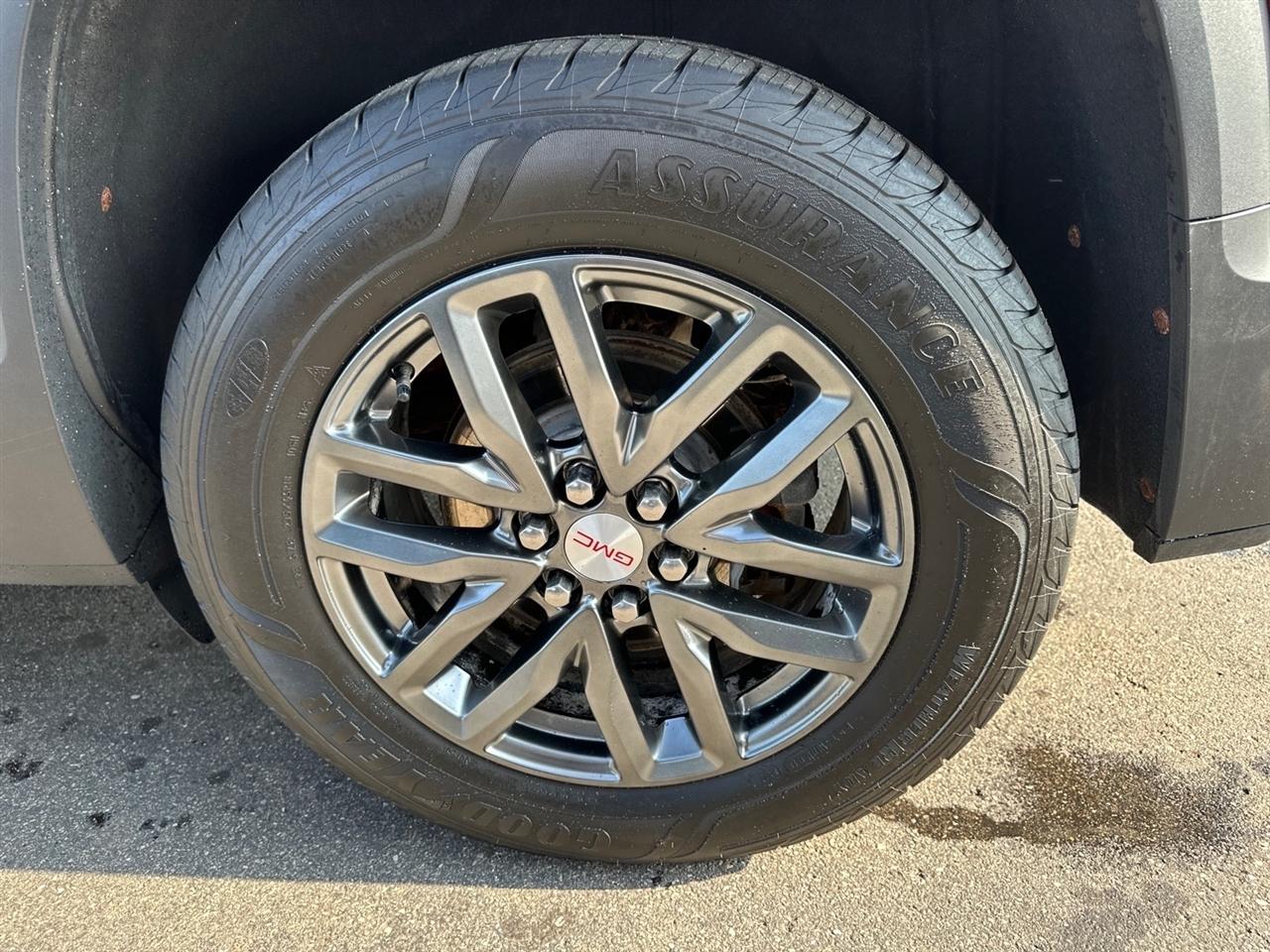 GMC Acadia AWD 4dr SLT w/SLT-1 2017