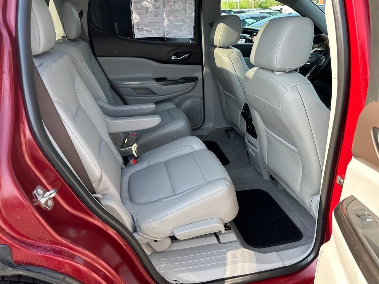 GMC Acadia AWD 4dr SLT w/SLT-1 2017