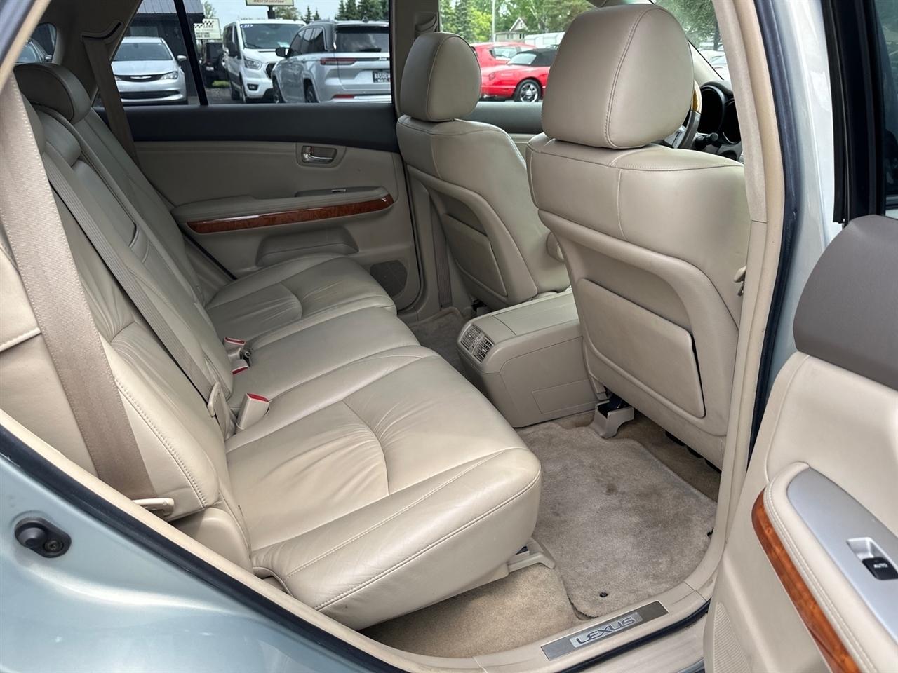 Lexus RX 330 4dr SUV AWD 2004