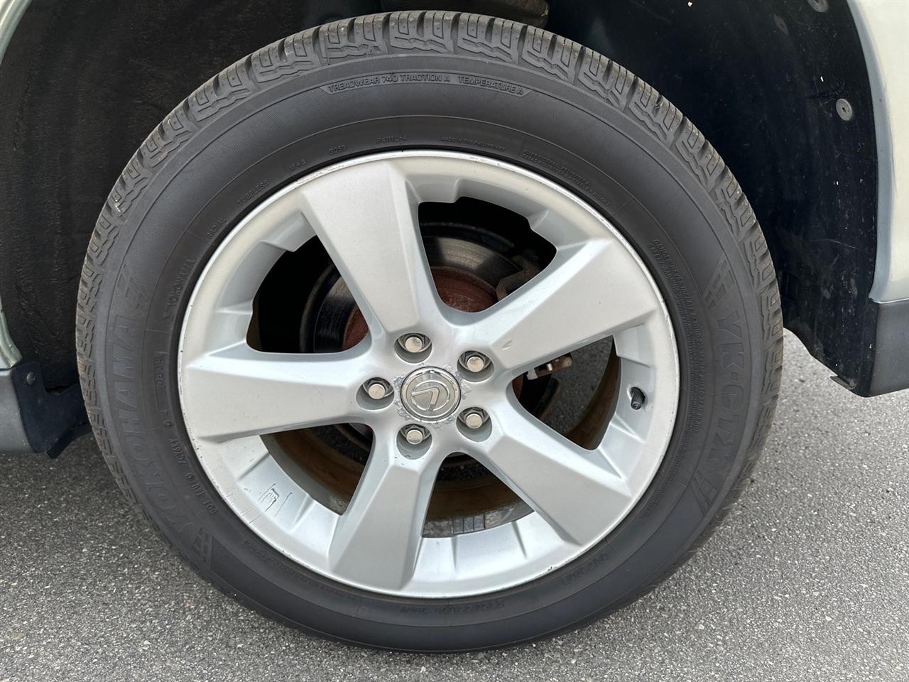 Lexus RX 330 4dr SUV AWD 2004