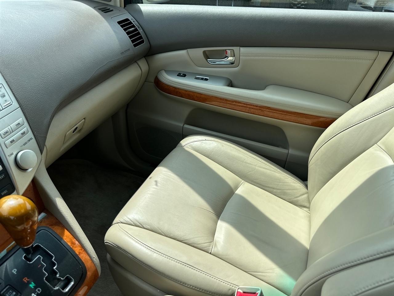 Lexus RX 330 4dr SUV AWD 2004