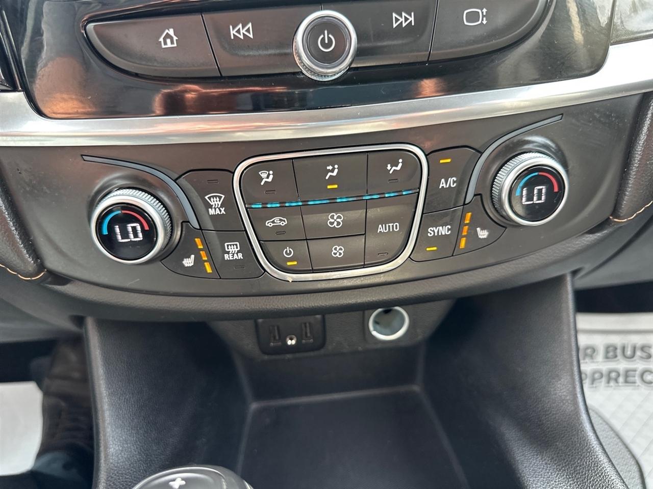 Chevrolet Traverse AWD 4dr LT Leather 2020