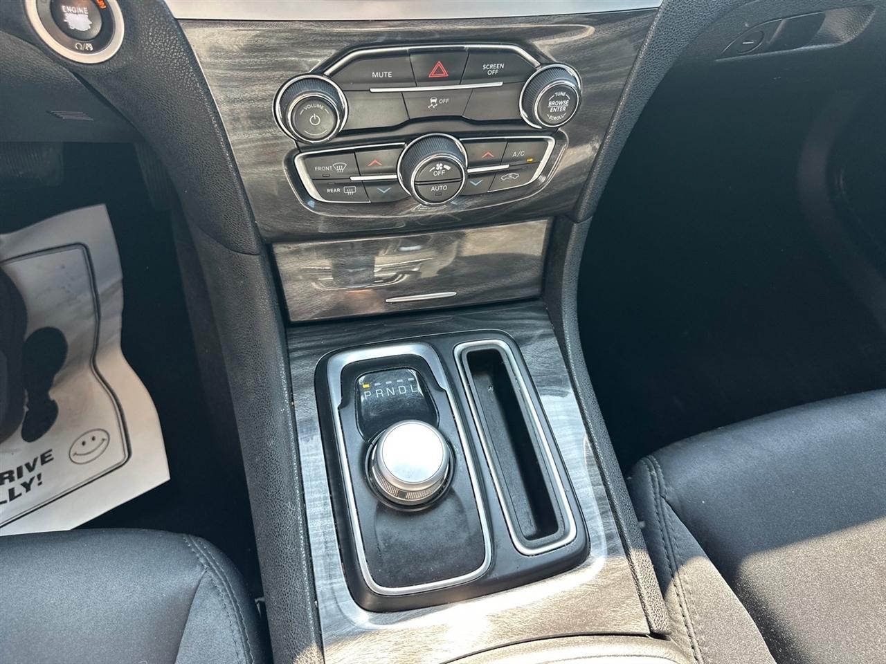 Chrysler 300 Touring RWD 2020