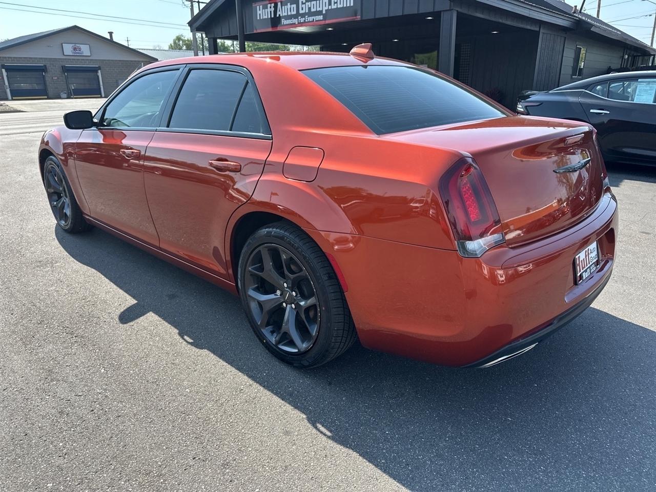 Chrysler 300 Touring RWD 2020