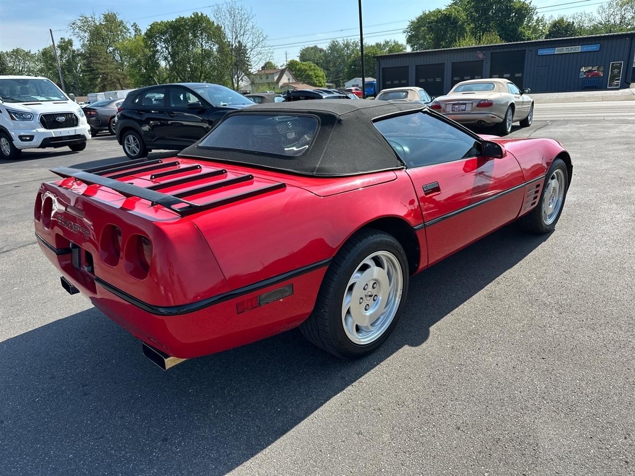 Chevrolet Corvette 2dr Convertible 1992