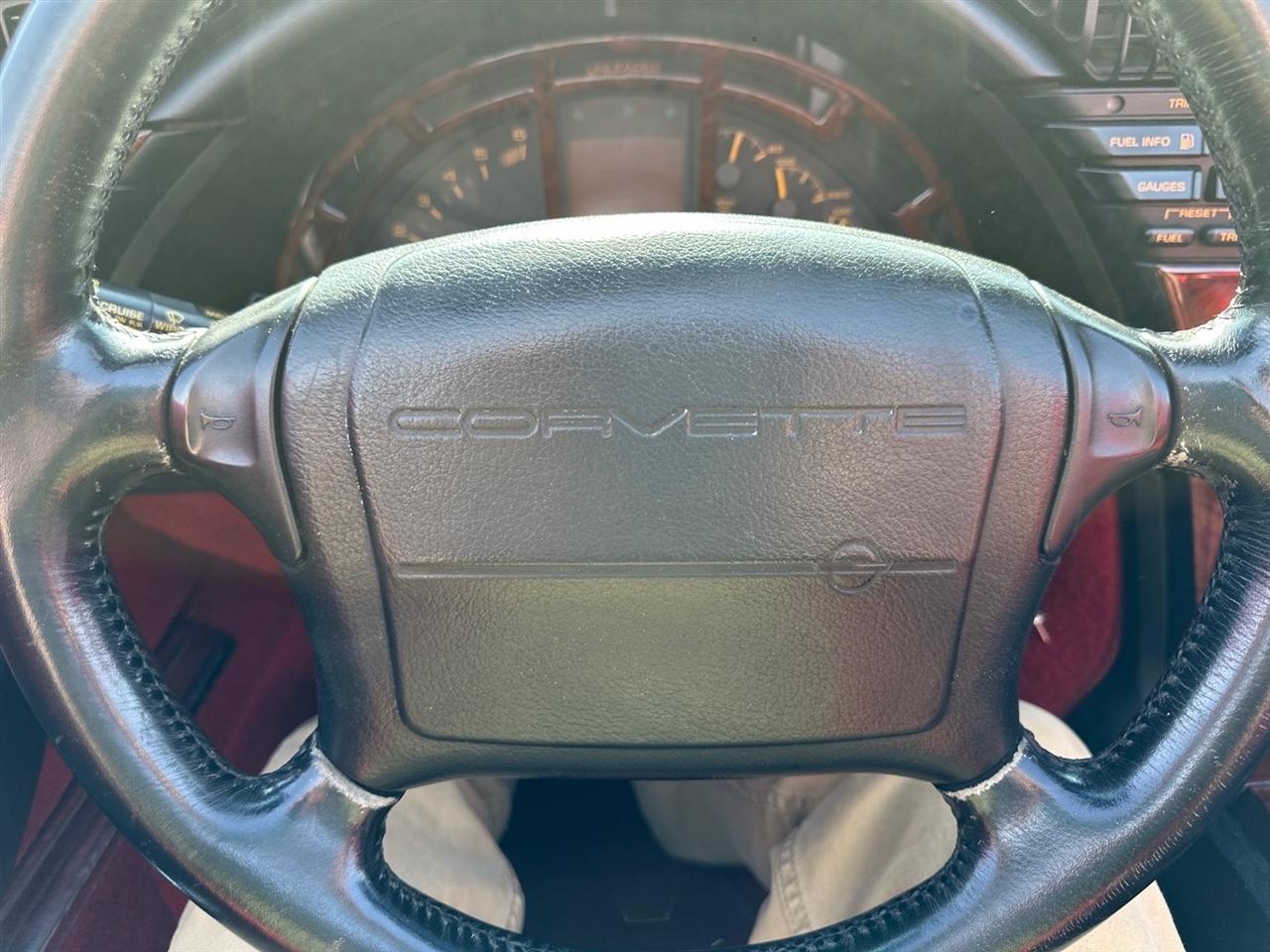 Chevrolet Corvette 2dr Convertible 1992