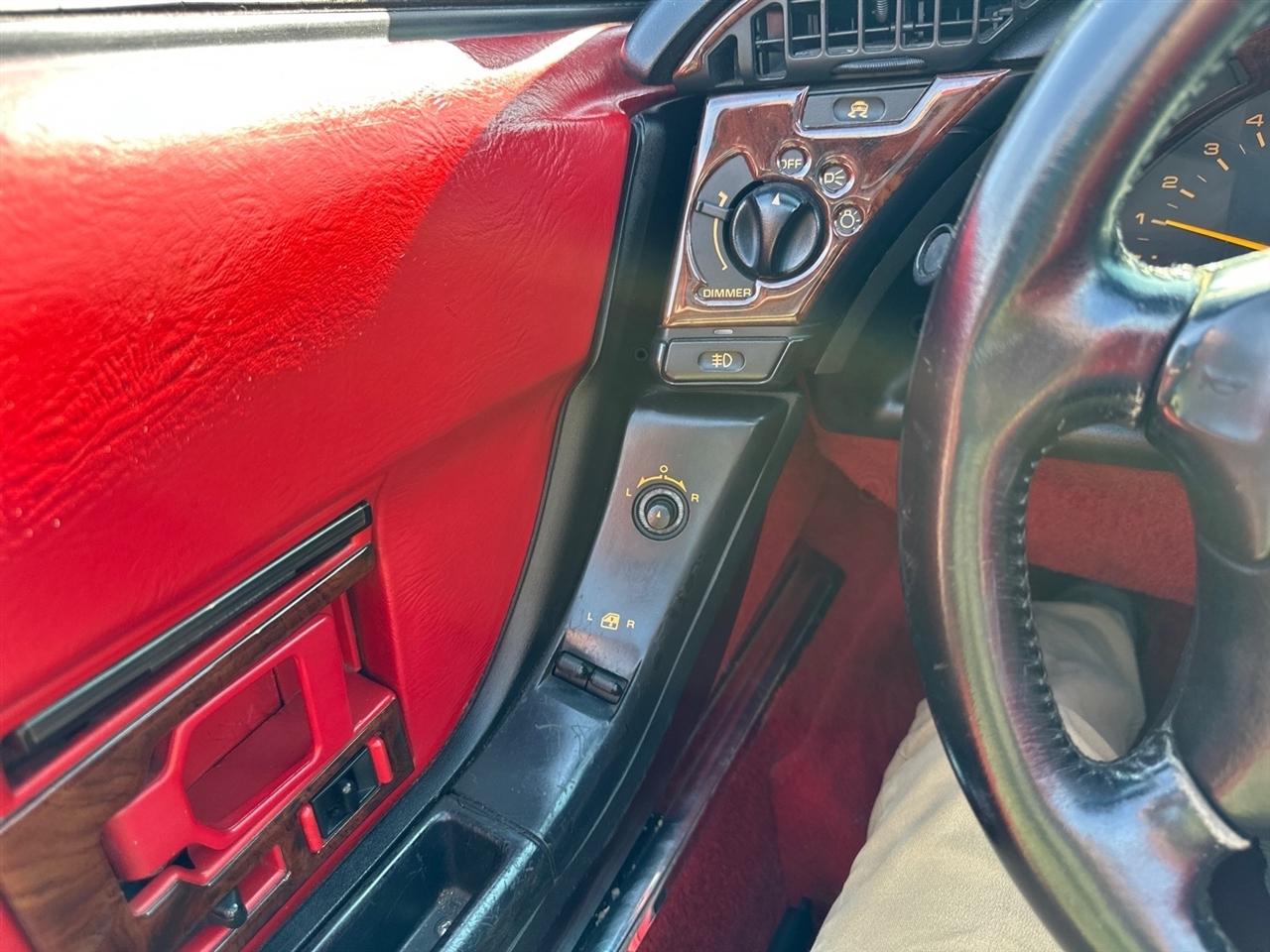 Chevrolet Corvette 2dr Convertible 1992