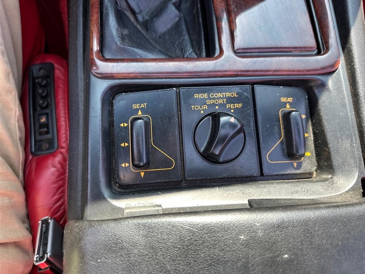 Chevrolet Corvette 2dr Convertible 1992