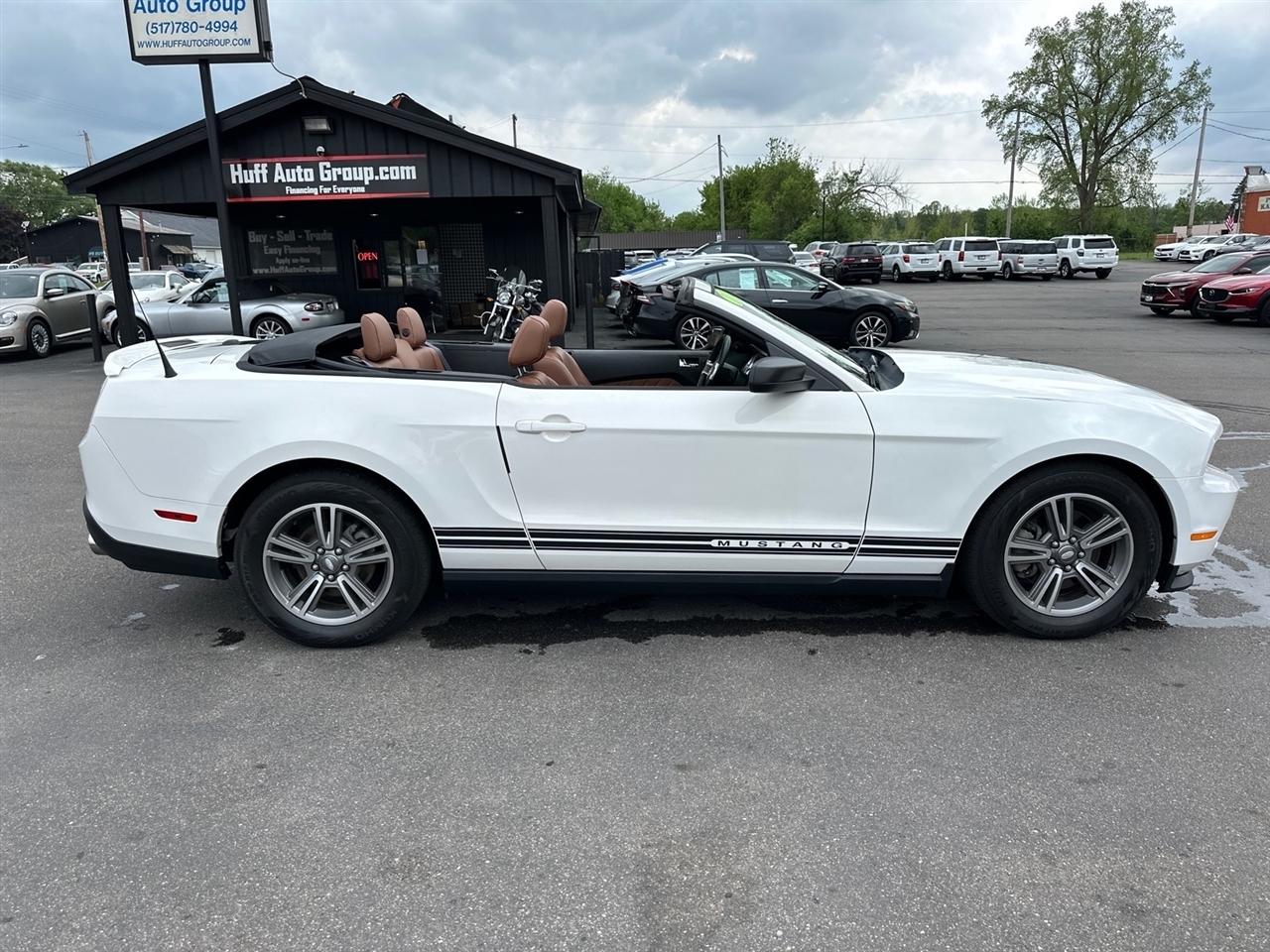 Ford Mustang 2dr Conv V6 2011