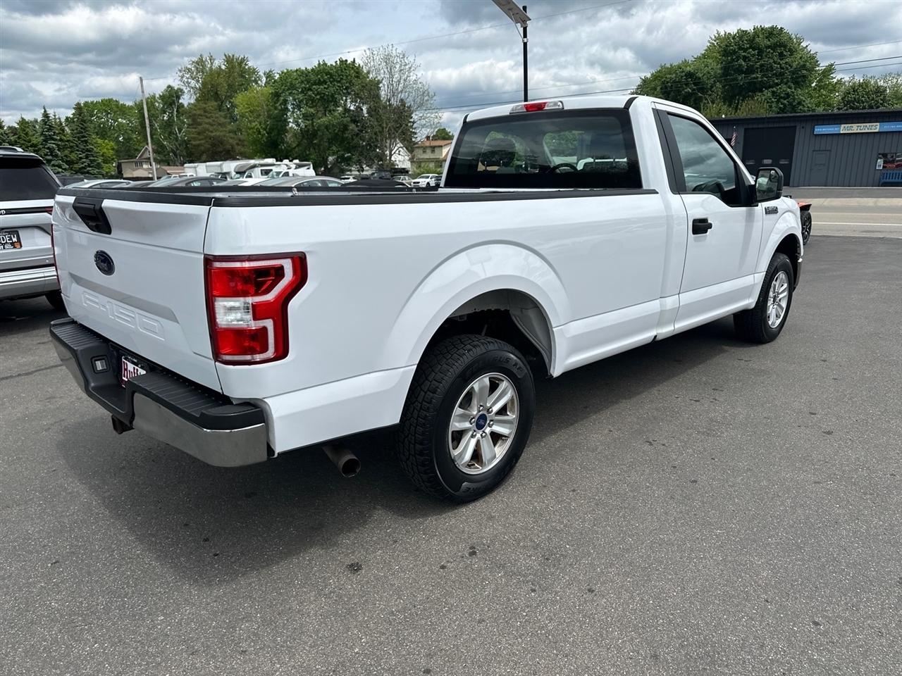 Ford F-150 XLT 2WD Reg Cab 8' Box 2019