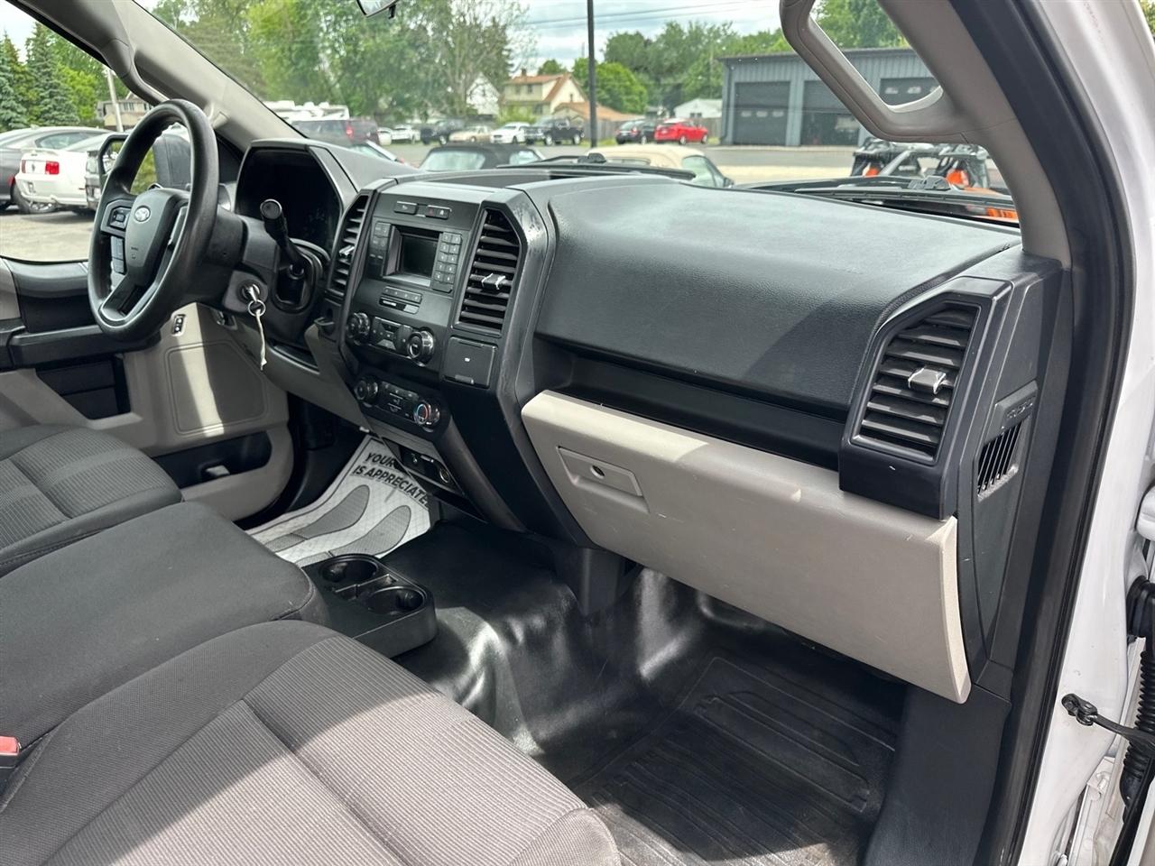 Ford F-150 XLT 2WD Reg Cab 8' Box 2019