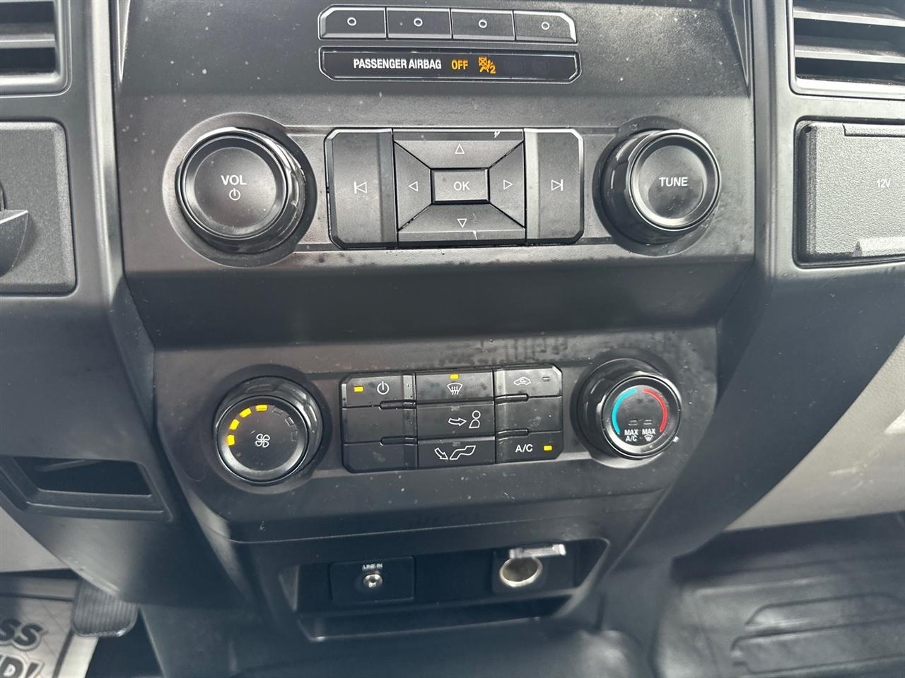 Ford F-150 XLT 2WD Reg Cab 8' Box 2019