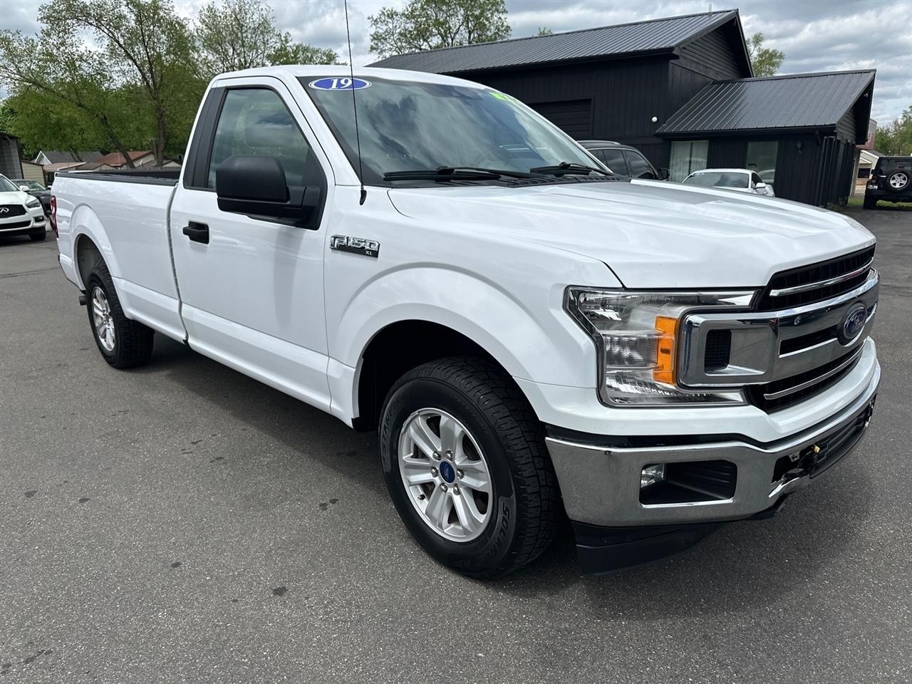 Ford F-150 XLT 2WD Reg Cab 8' Box 2019