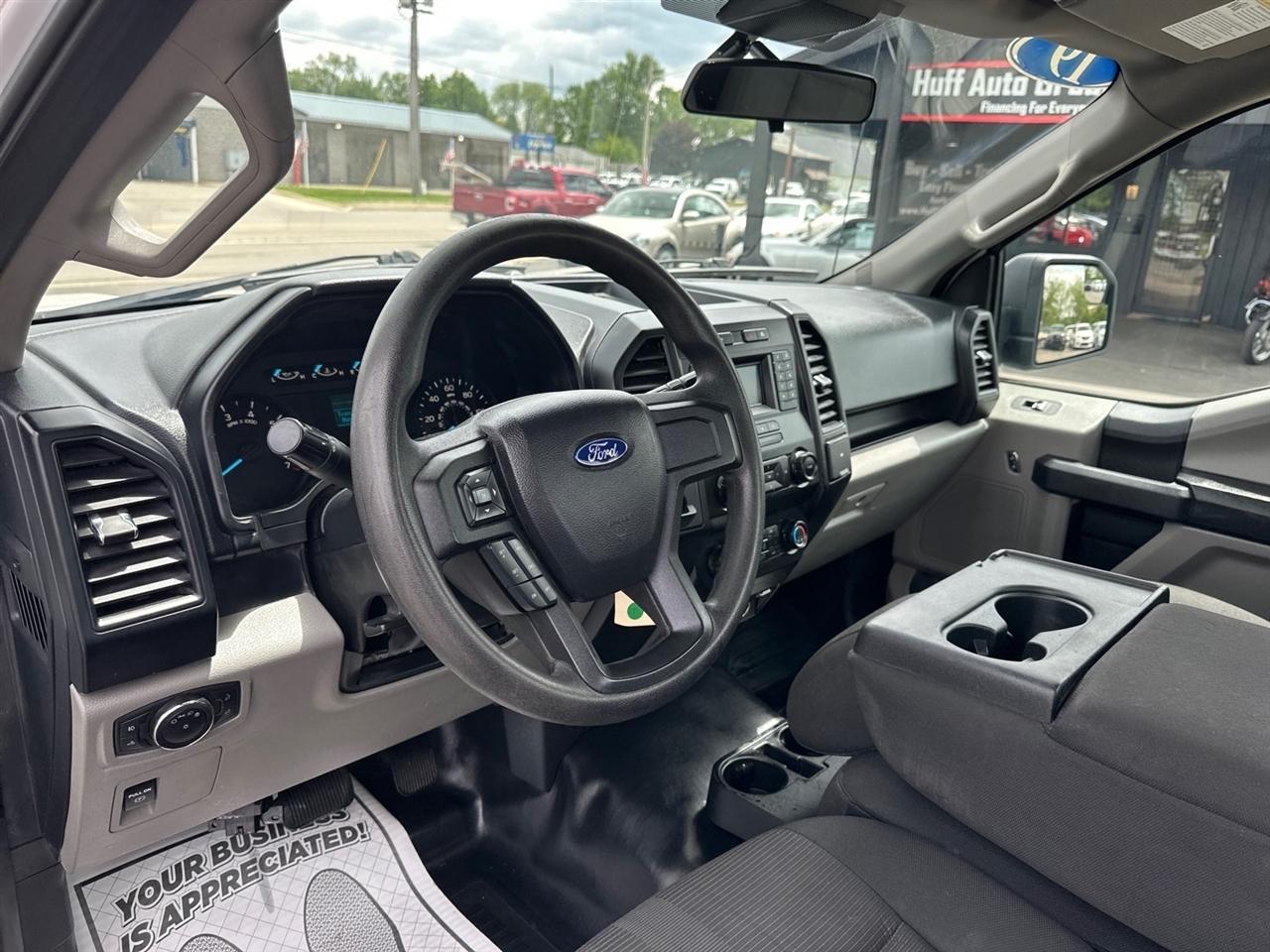 Ford F-150 XLT 2WD Reg Cab 8' Box 2019