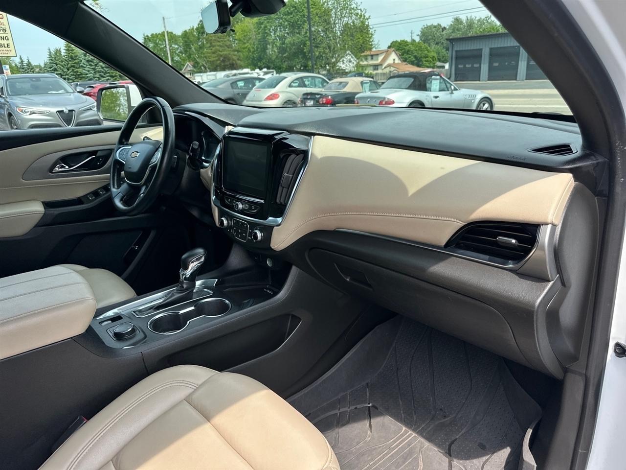 Chevrolet Traverse AWD 4dr LT Leather 2023