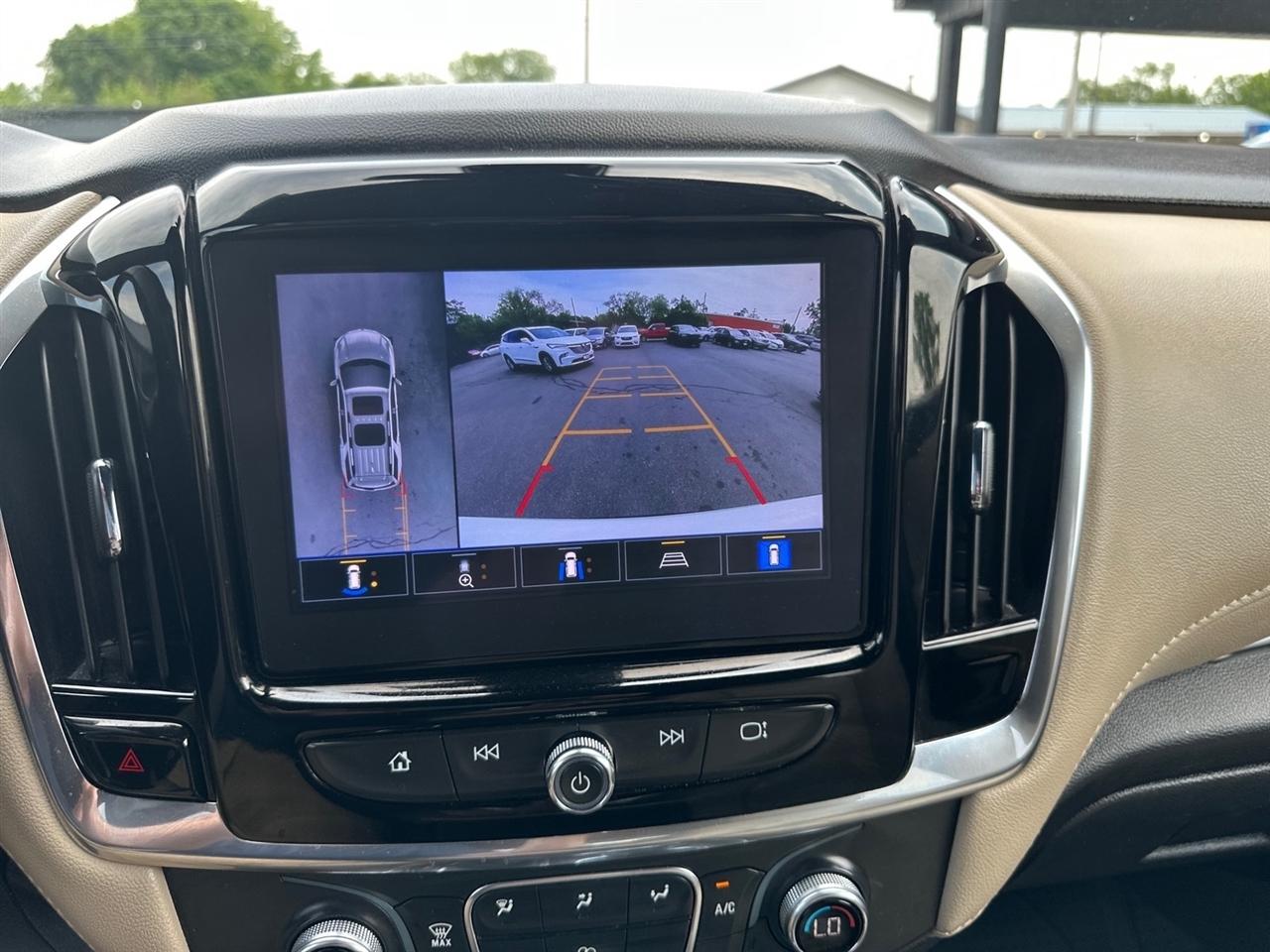 Chevrolet Traverse AWD 4dr LT Leather 2023