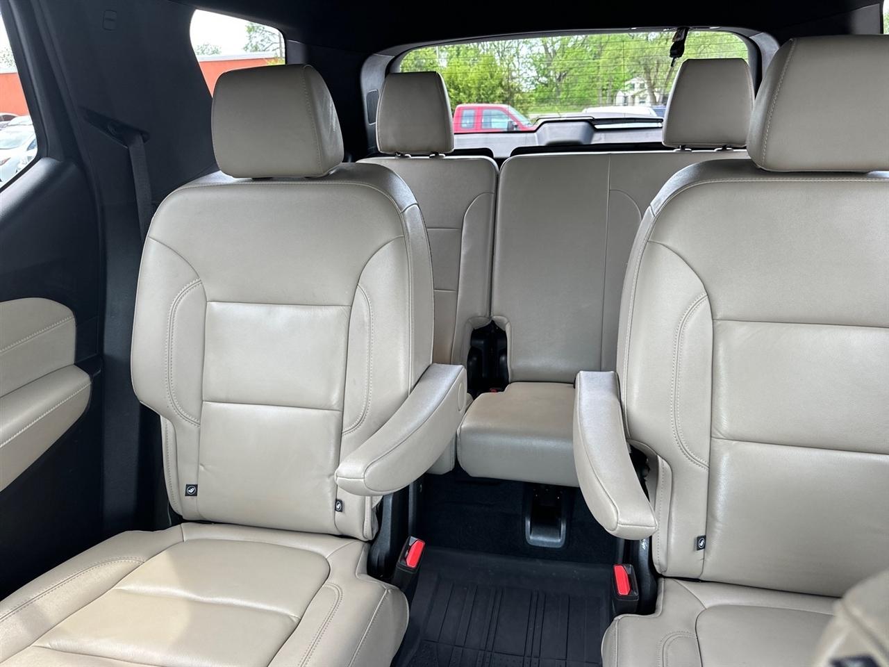 Chevrolet Traverse AWD 4dr LT Leather 2023